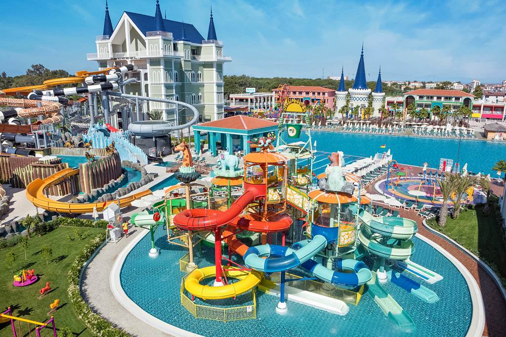 18 Best Family-Friendly Hotels Turkey With Fun Waterparks