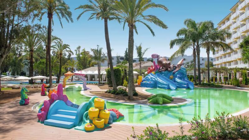 Iberostar Waves
